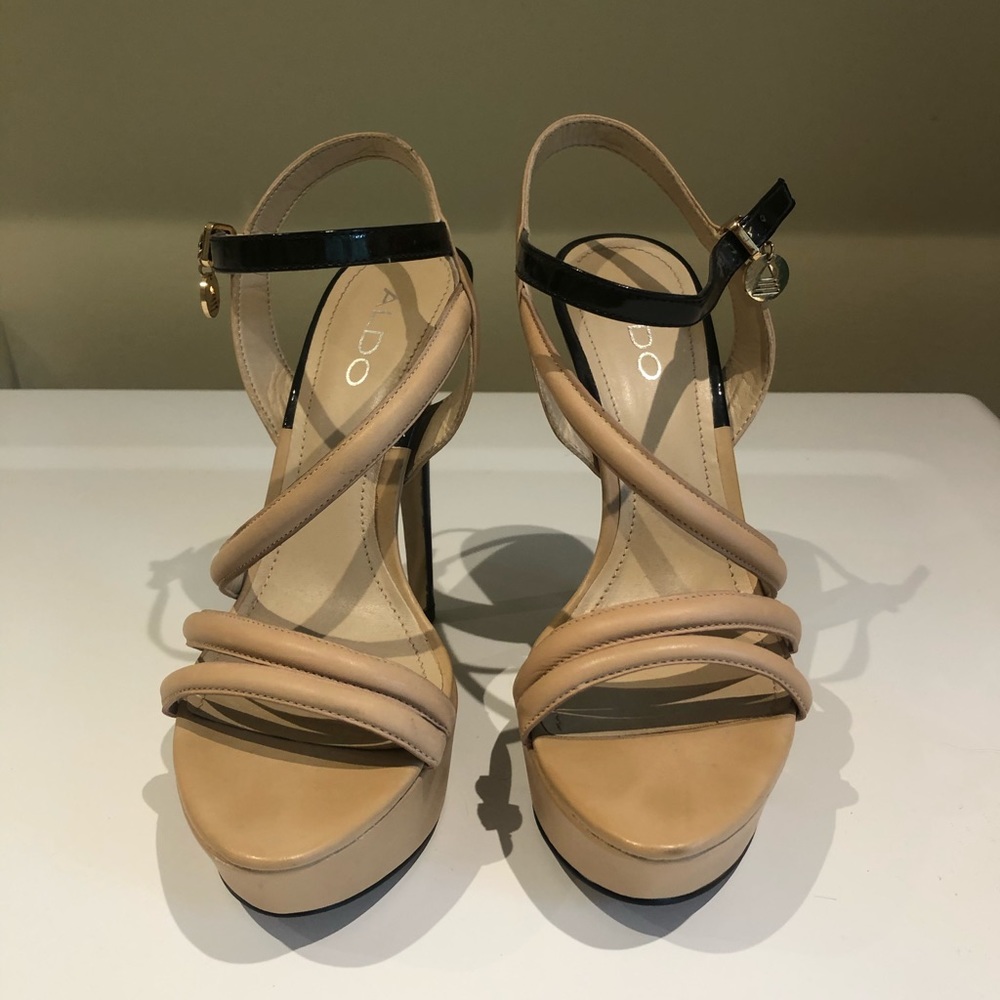Aldo nude & black platform heels